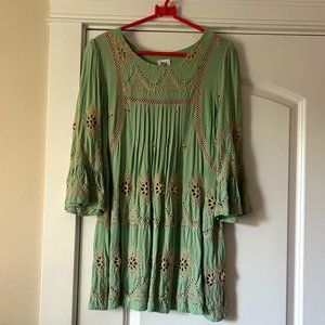 Ivy Jane Embroidered Tunic Top